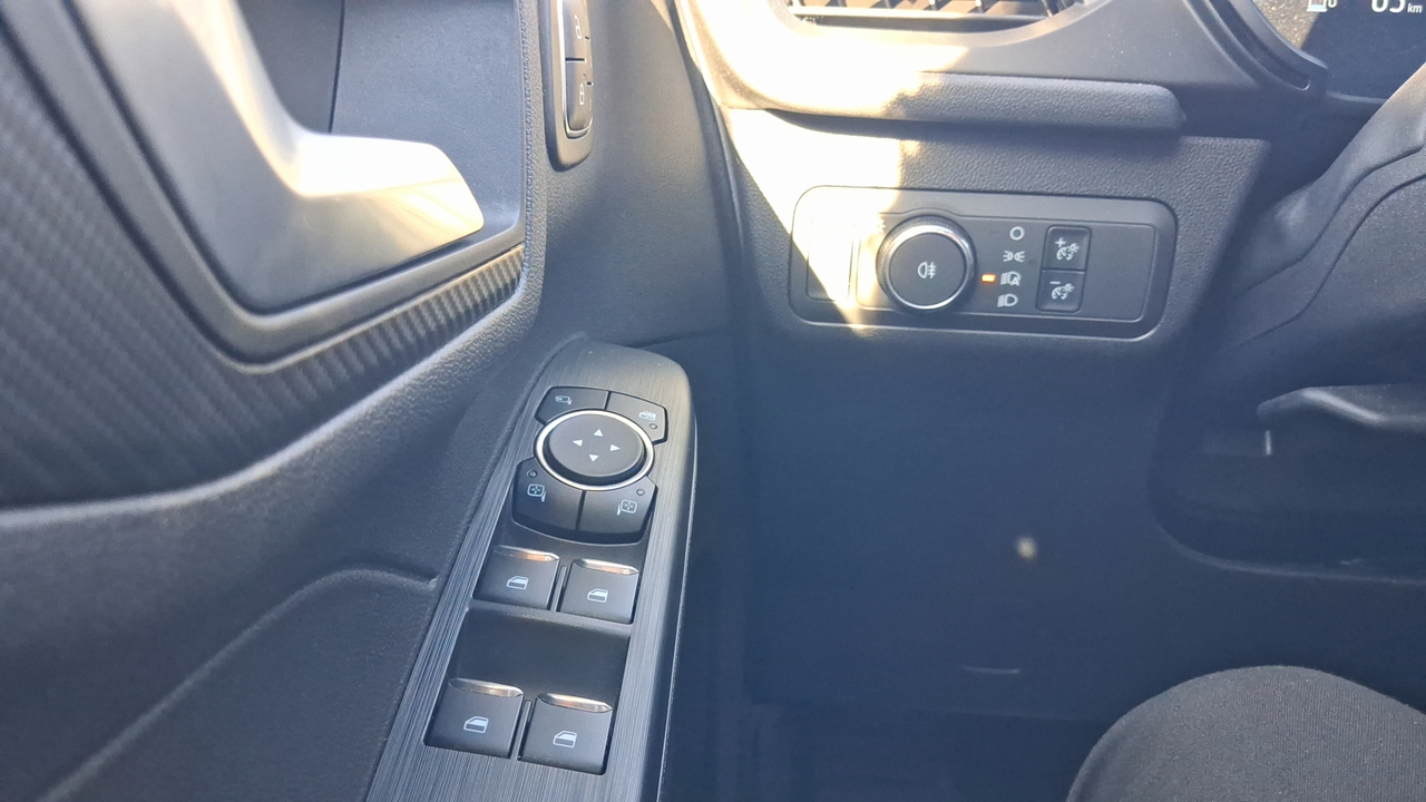 Ford Kuga 2.5 Duratec 180 ch FlexiFuel FHEV E85 Powershift — photo 19