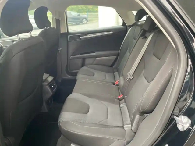 Ford Mondeo 1.5 ecoboost 160ch titanium 5p — photo 9