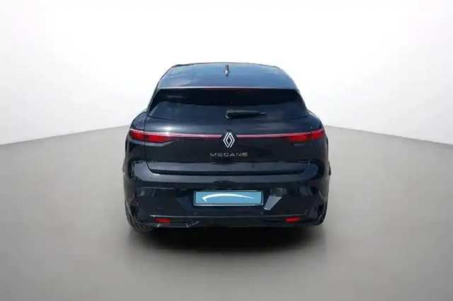 Renault Megane e-tech ev60 220 ch optimum charge — photo 5