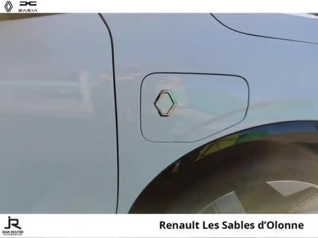 Renault Megane e-tech electric ev60 220ch techno super charge — photo 10