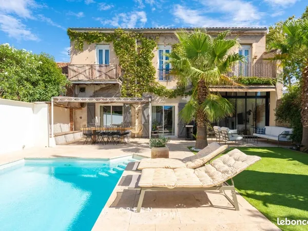 Maison 5 pièces 194 m²