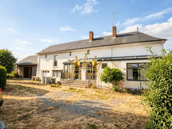 Maison ancienne, proches des commodités