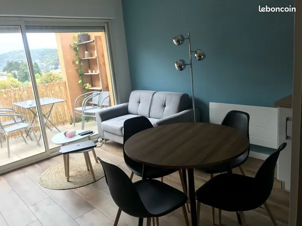 Location T2 meublé avec grand balcon et mezzanine