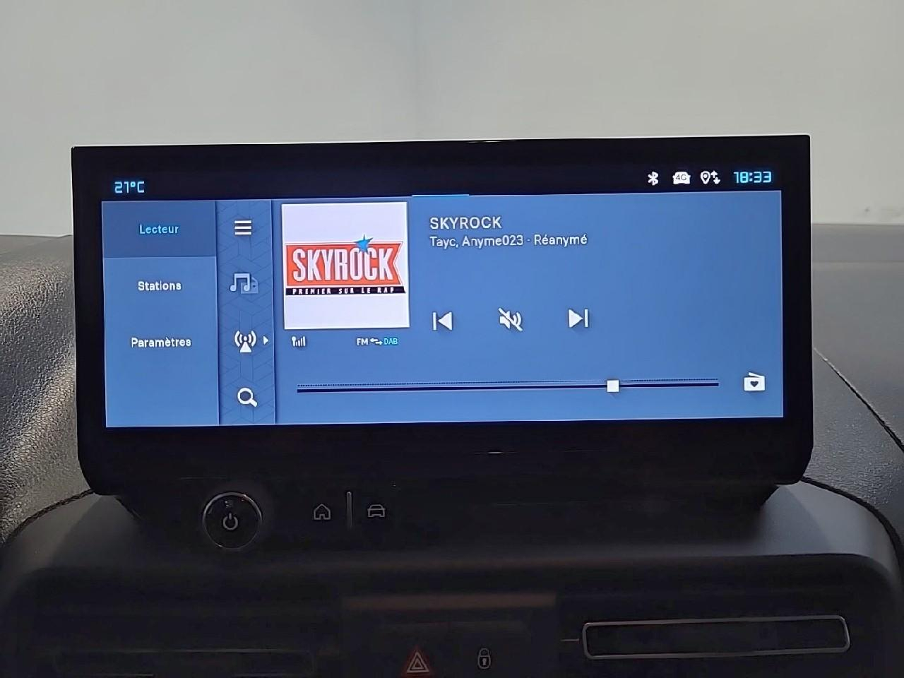 Citroën Berlingo e-berlingo taille xl 136 ch 54 kwh 7 places  plus — photo 11