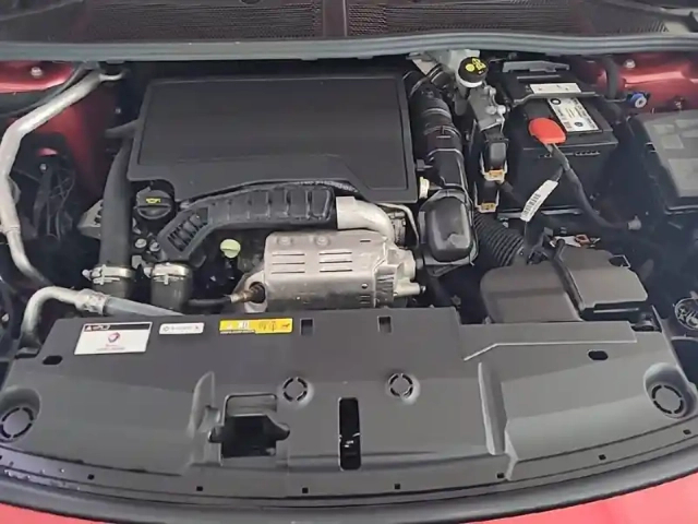 Peugeot 408 puretech 130 ch s&amp;s eat8 — photo 15