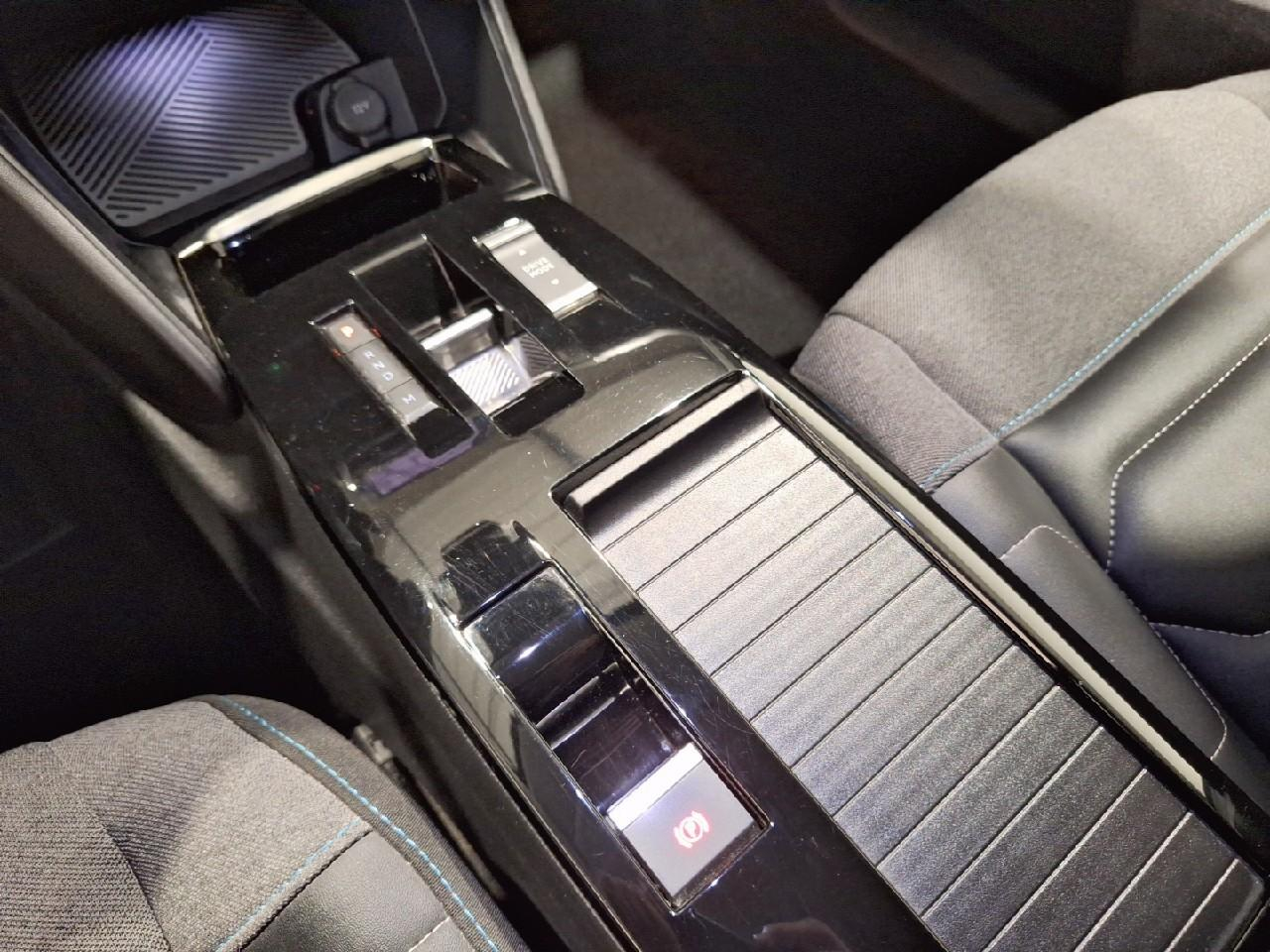 Citroën C4 puretech 130 s&s eat8 shine — photo 18
