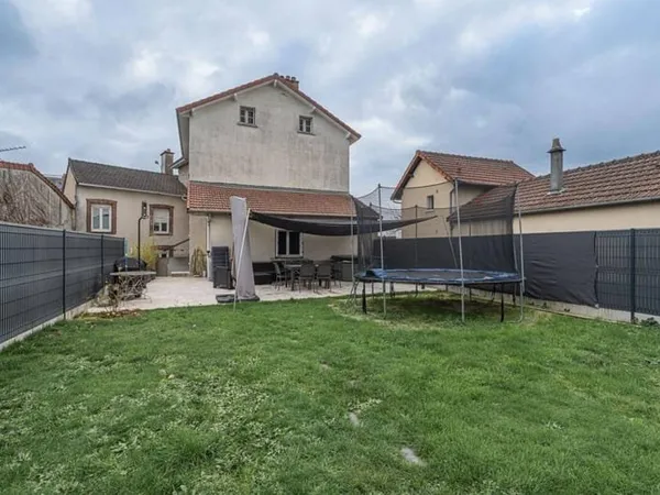 Maison 7 pièces 194 m²