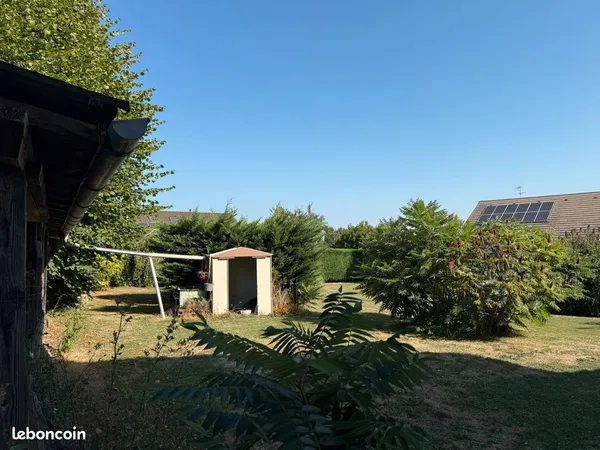 Beau terrain plat de 450 m² à Reignier-Ésery