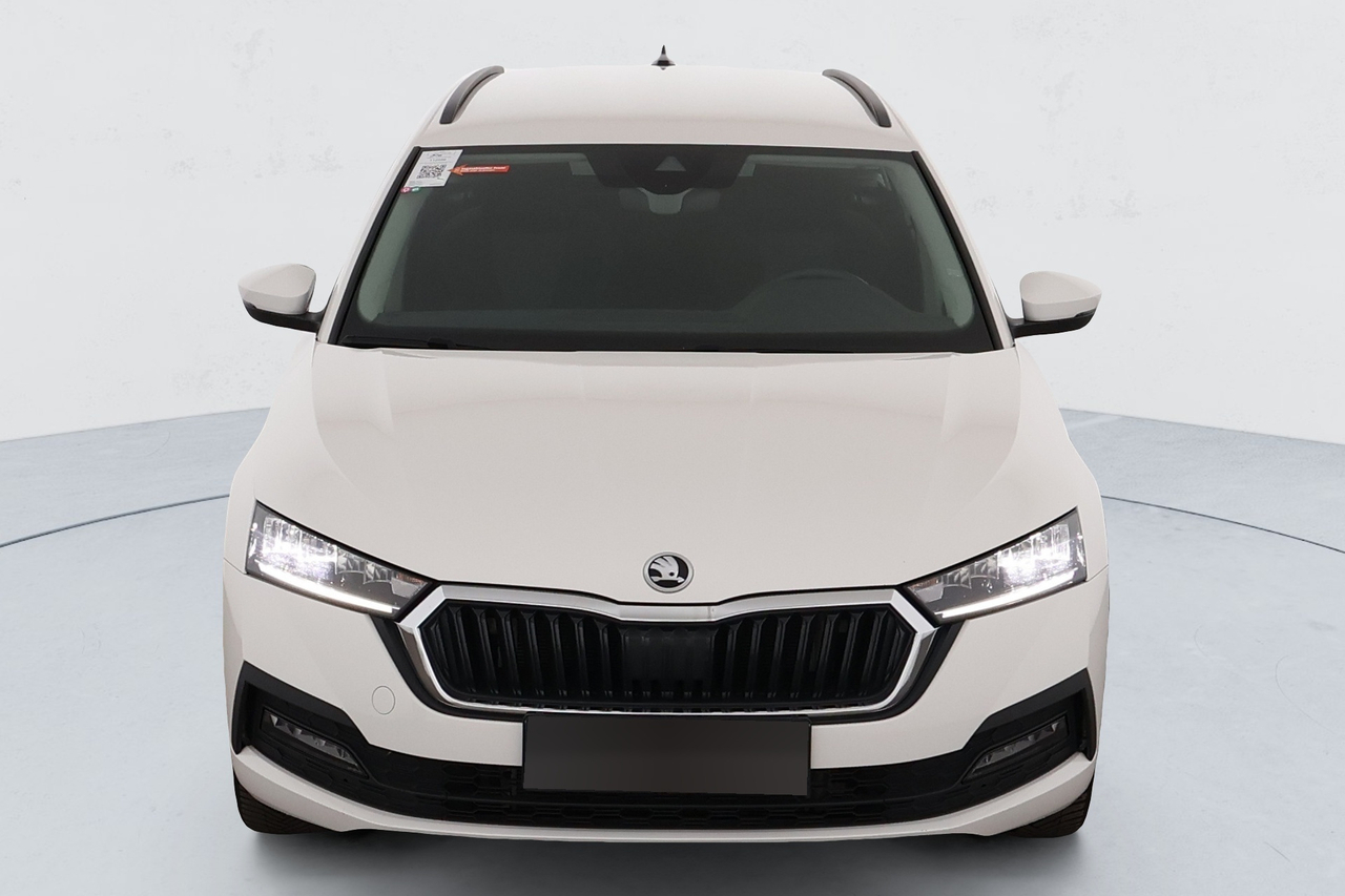 Skoda Octavia Combi — photo 7