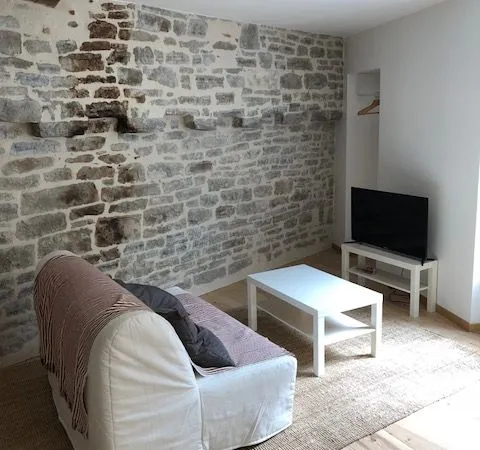 Superbe meuble 35 m2 Sauveterre de Béarn
