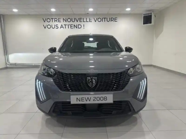 Peugeot 2008 e- 136ch active — photo 2