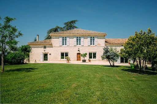 Propriété 7 pièces 270 m²