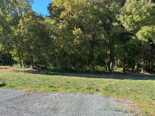 Terrain 750 m²