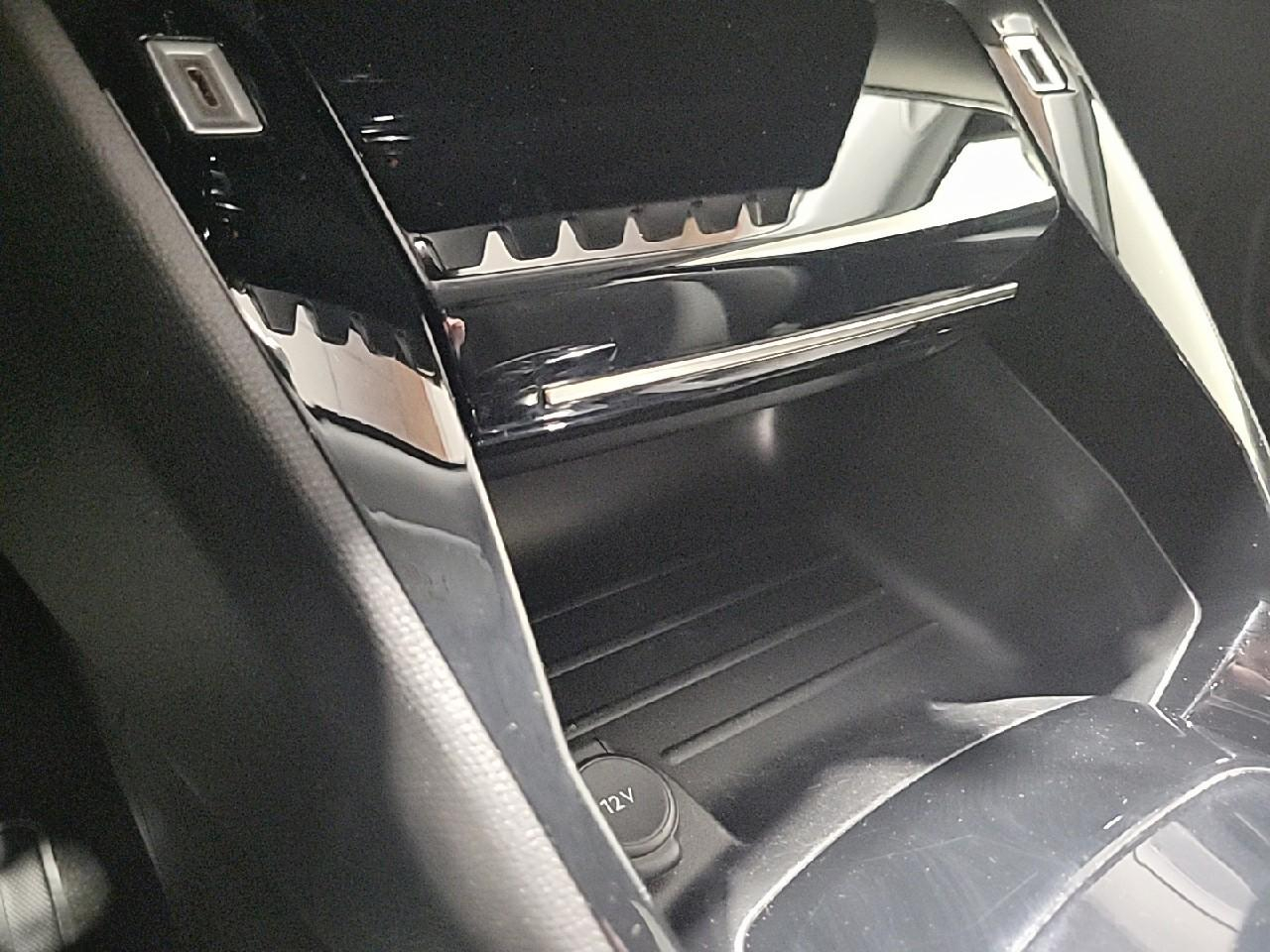 Peugeot 2008 puretech 130 s&s eat8 allure — photo 26