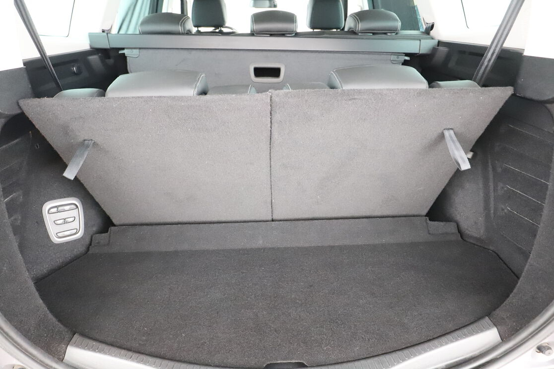 Renault Grand Scenic 1.7 dCi Blue Bose Edition — photo 16