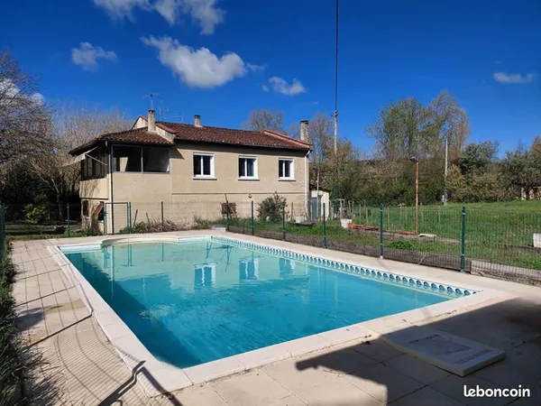 Maison 7 pièces 180 m²