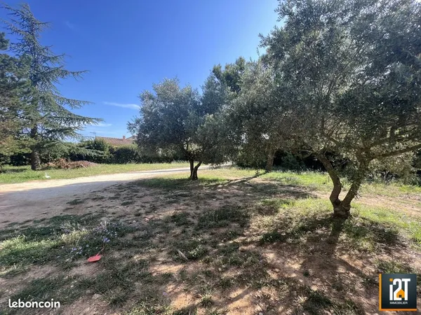 Terrain 640 m² Saint-Siffret
