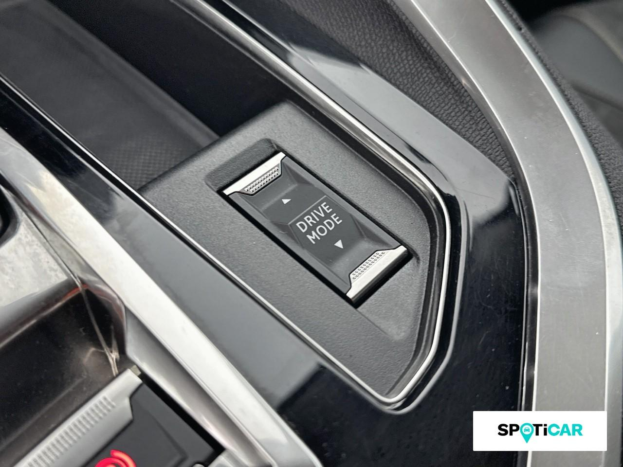 Peugeot 3008 1.5 bluehdi 130ch s&s roadtrip eat8 — photo 16