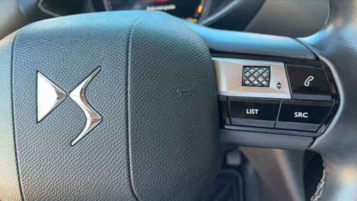 DS DS3 Crossback 1.2 PureTech 100 - Grand Chic – 2020 – 97804 km – Essence – Boîte Manuelle — photo 18