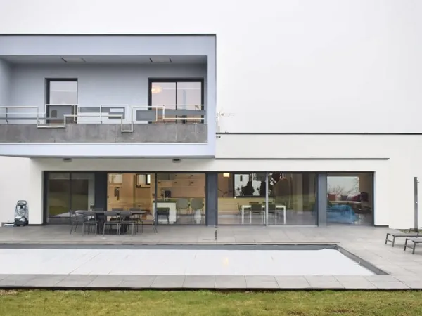 Maison 7 pièces 295 m²