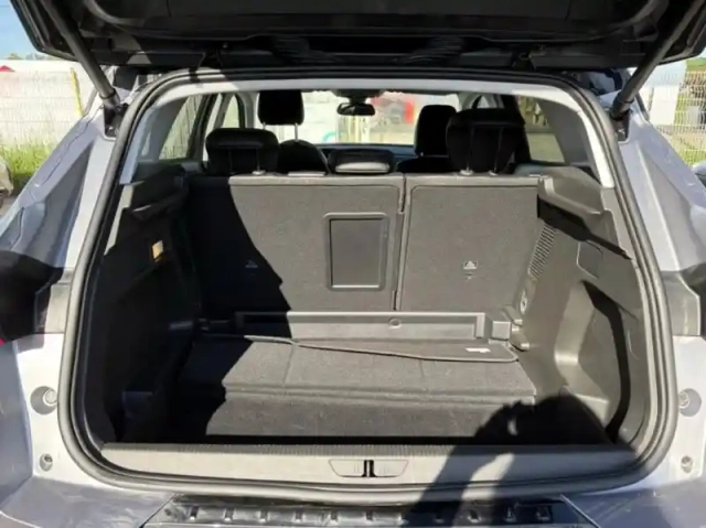 Opel Grandland 1.2 turbo 130ch gs — photo 13
