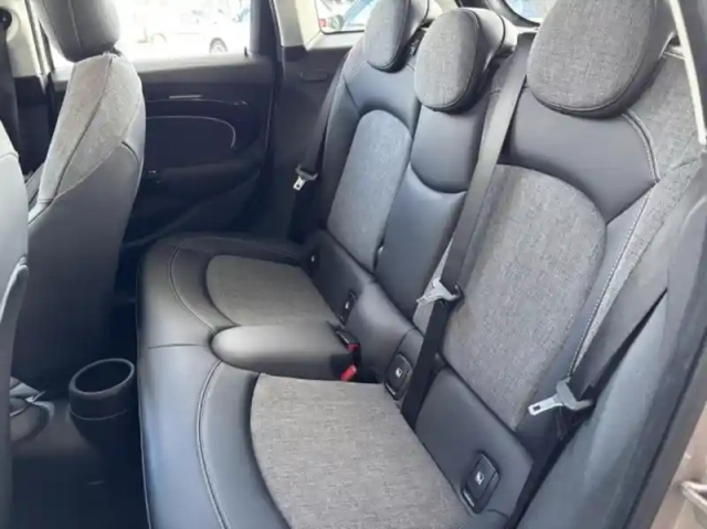 Mini Mini 5 portes cooper 136ch edition camden bva7 — photo 13