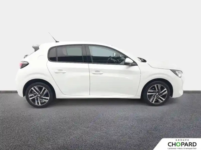 Peugeot 208 puretech 100 s&amp;s eat8 — photo 9