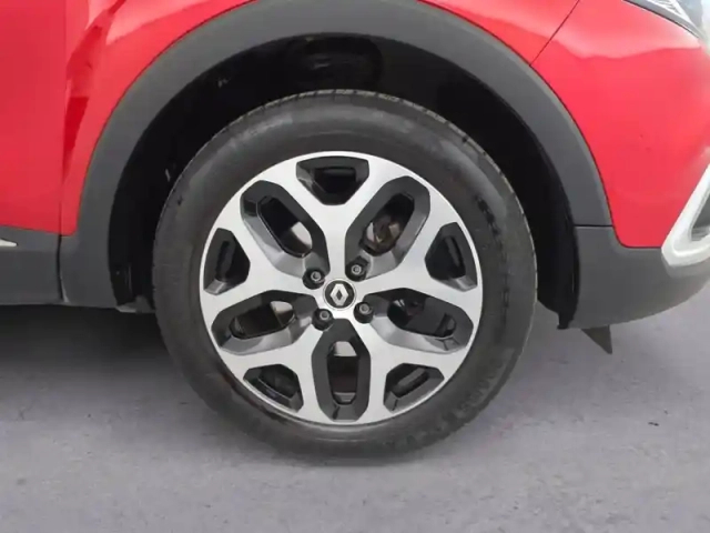 Renault Captur tce 150 fap edc — photo 340