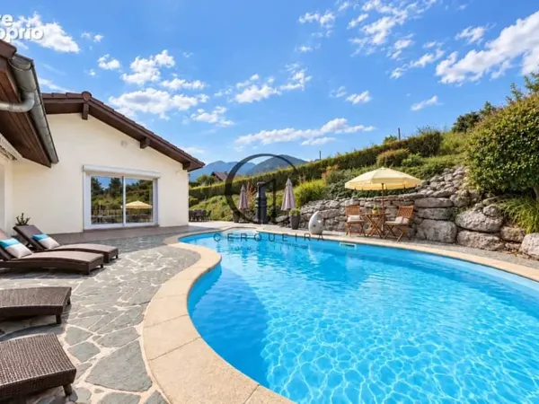 Villa d'architecte avec piscine et vue lac Un cadre privilégié à Lugrin
