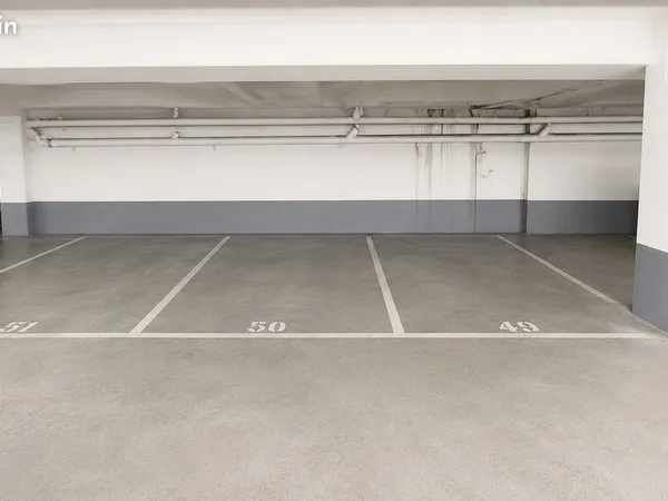 Lot 3 parkings sécurisés