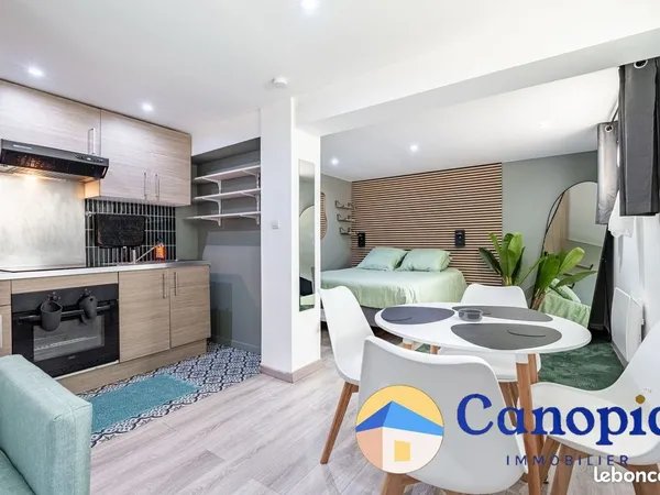 Studio 1 pièce 27 m²