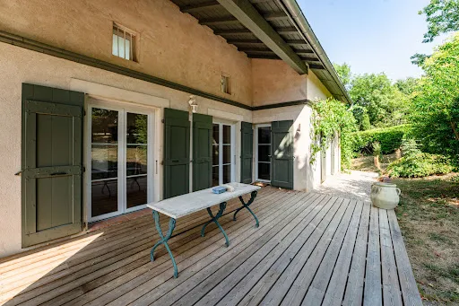 Maison 5 pièces 210 m²