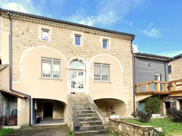 Maison de village 7 pièces 178 m²