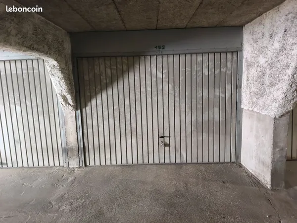 Garage / box