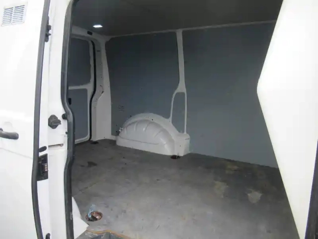 Volkswagen Transporter 6.1 van l1h1 2.0 tdi 150 bvm6 4motion — photo 19