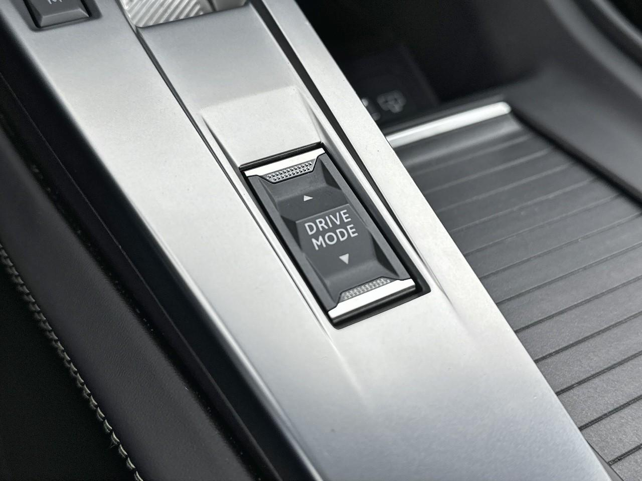 Peugeot 408 puretech 130 ch s&s eat8 gt — photo 28