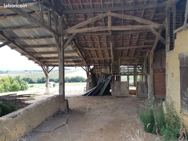 Grange sur terrain constructible