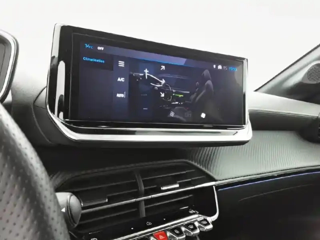 Peugeot 208 electrique 50 kwh 136ch — photo 53
