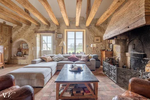 Maison 15 pièces 318 m²