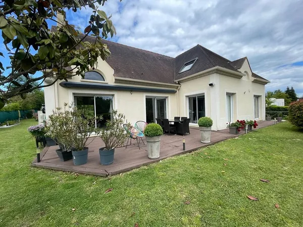 Maison 6 pièces 203 m²