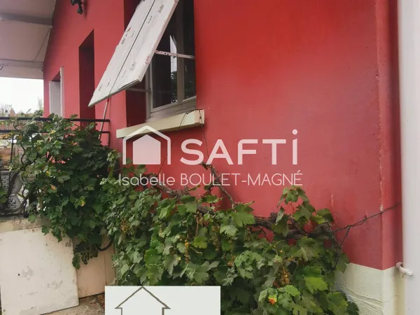 Maison familiale avec 4 chambres de plain-pied avec jardin et garage