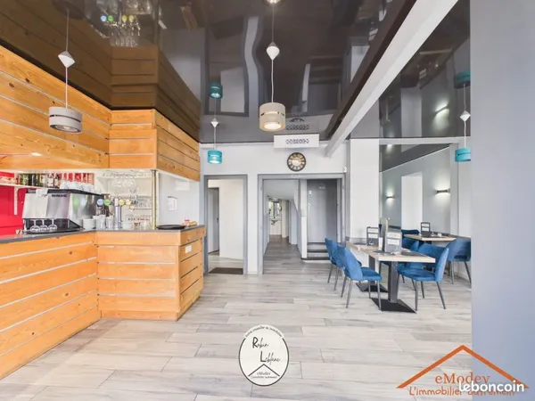 Restaurant 200 m² Bruyères