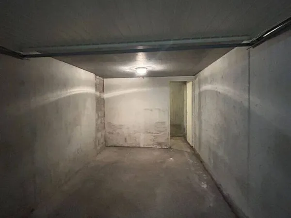 Parking 18 m²