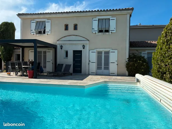 Maison avec piscine, terrain de 1100m2, Montélimar - Quartier St James