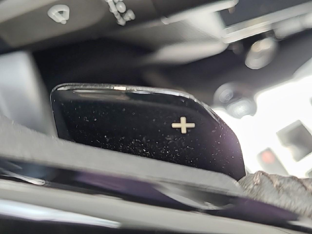 Peugeot 308 phev 180 e-eat8 allure pack — photo 26