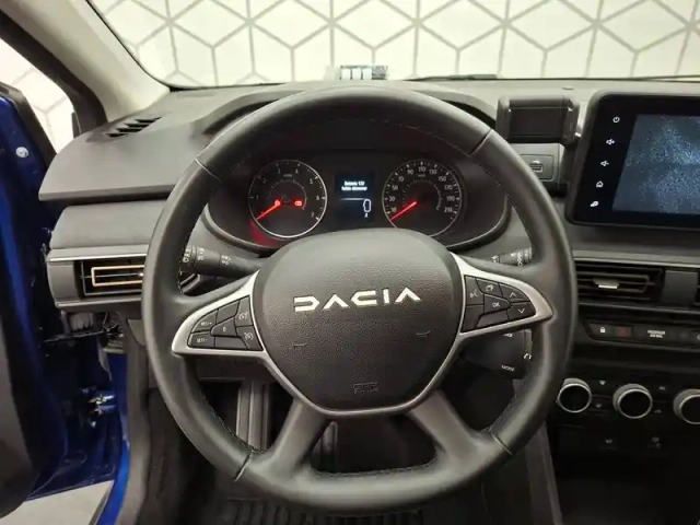 Dacia Sandero eco-g 100 — photo 42