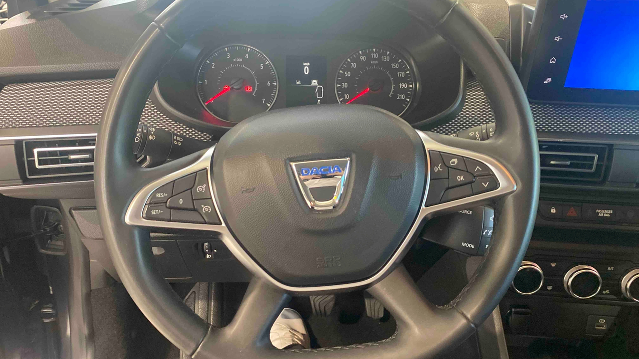 Dacia Sandero TCe 90 - 22B — photo 10