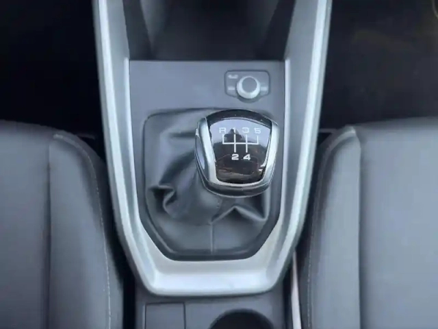 Audi A1 sportback 25 tfsi 95ch design — photo 14