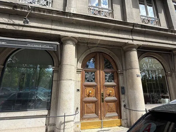Bureaux 58 m²