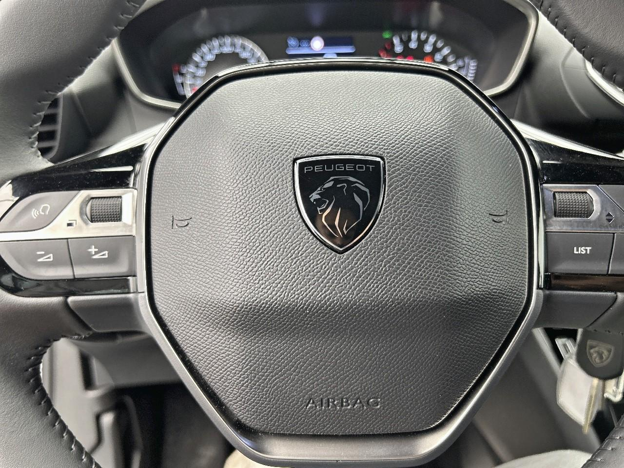 Peugeot 2008 100 s&s bvm6 style — photo 24